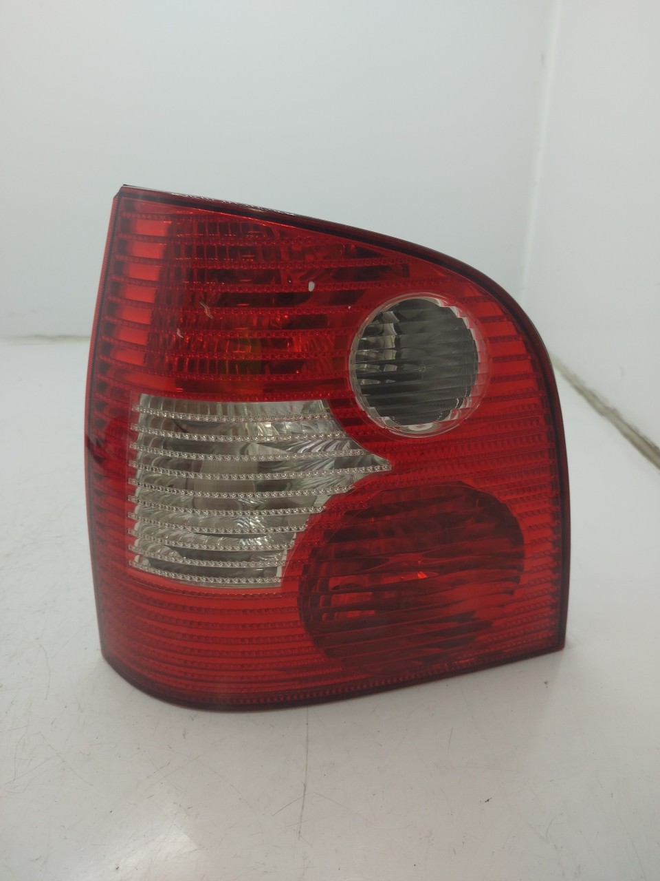 Farolim Stop Esq VOLKSWAGEN POLO  de 2001 a 2014