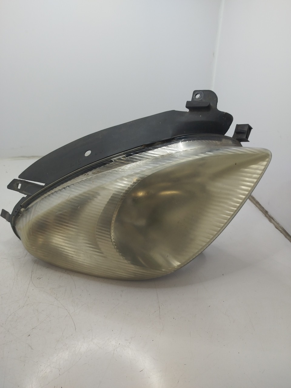 Farol/ Otica Dianteiro DTO CITROEN XSARA PICASSO  de 1999 a 2012
