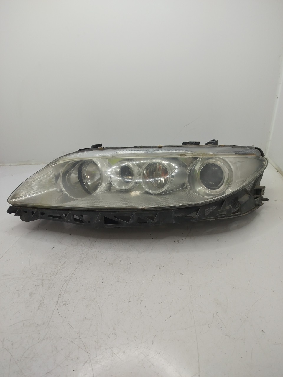 Farol/ Otica Dianteiro ESQ MAZDA 6 Station Wagon  de 2002 a 2008
