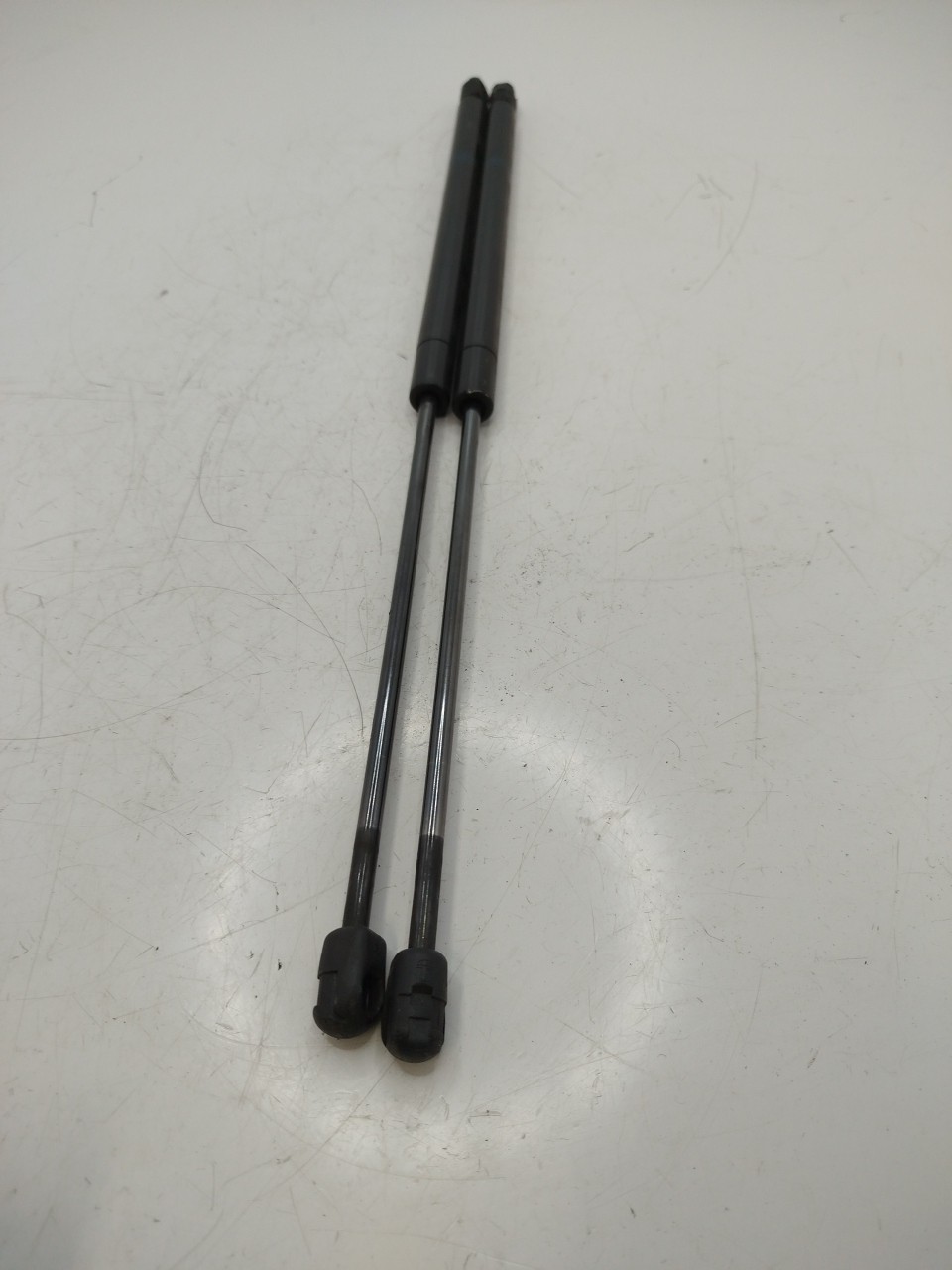 Amortecedor porta da mala FORD FIESTA IV  de 1995 a 2002