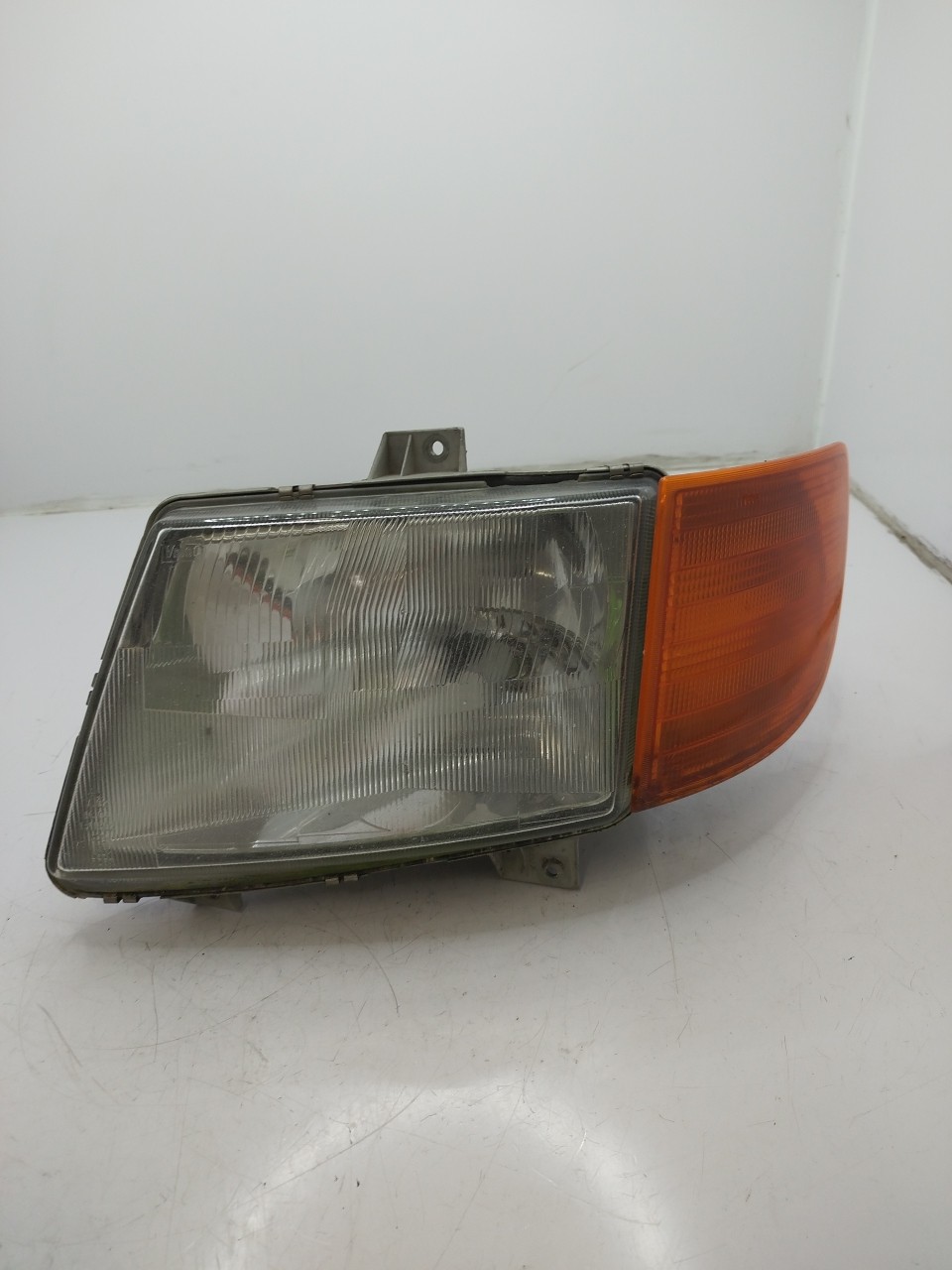 Farol/ Otica Dianteiro ESQ MERCEDES-BENZ VITO Caixa  de 1997 a 2003