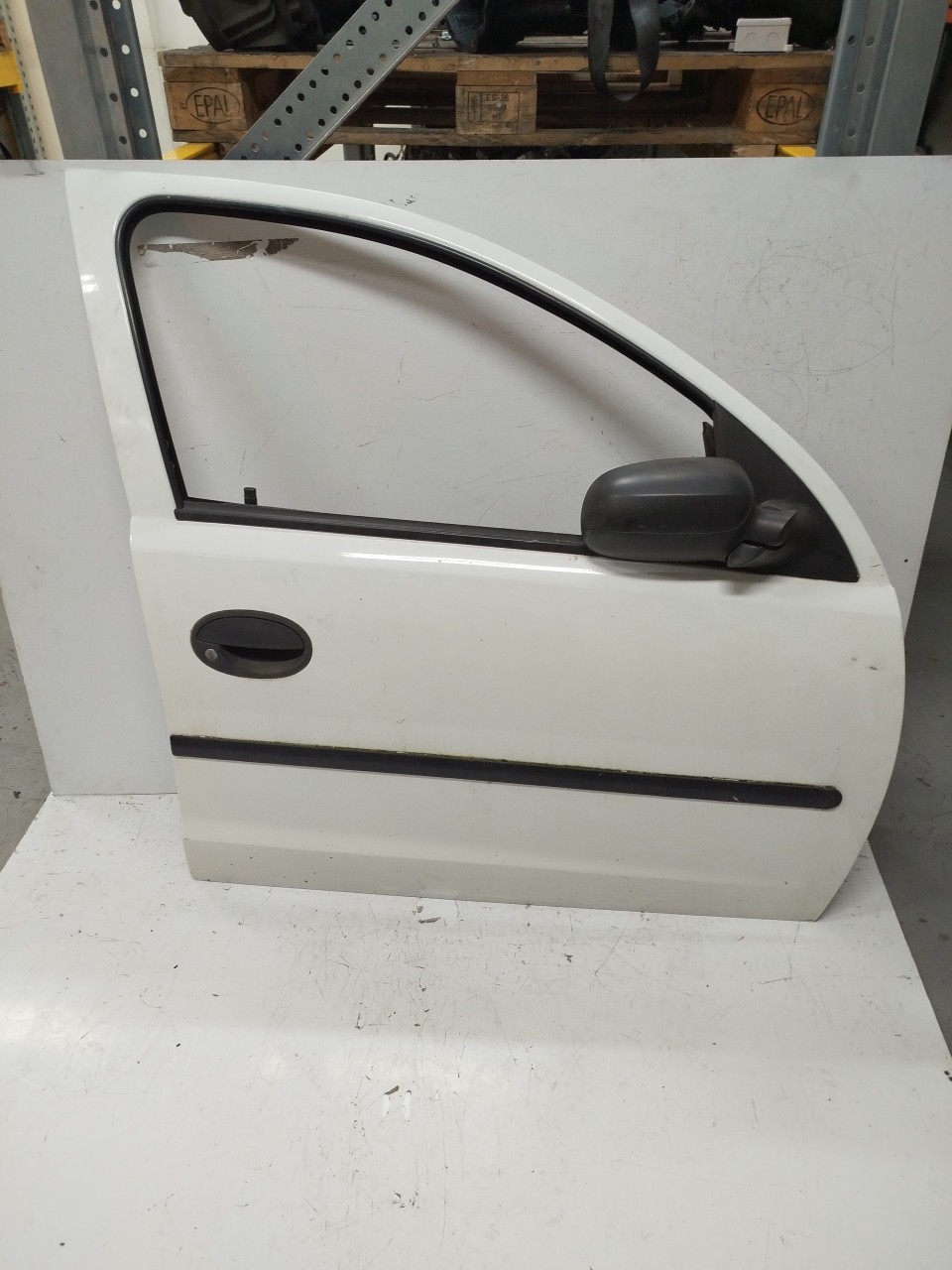 Porta Frente Dto OPEL CORSA C  de 2000 a 2009