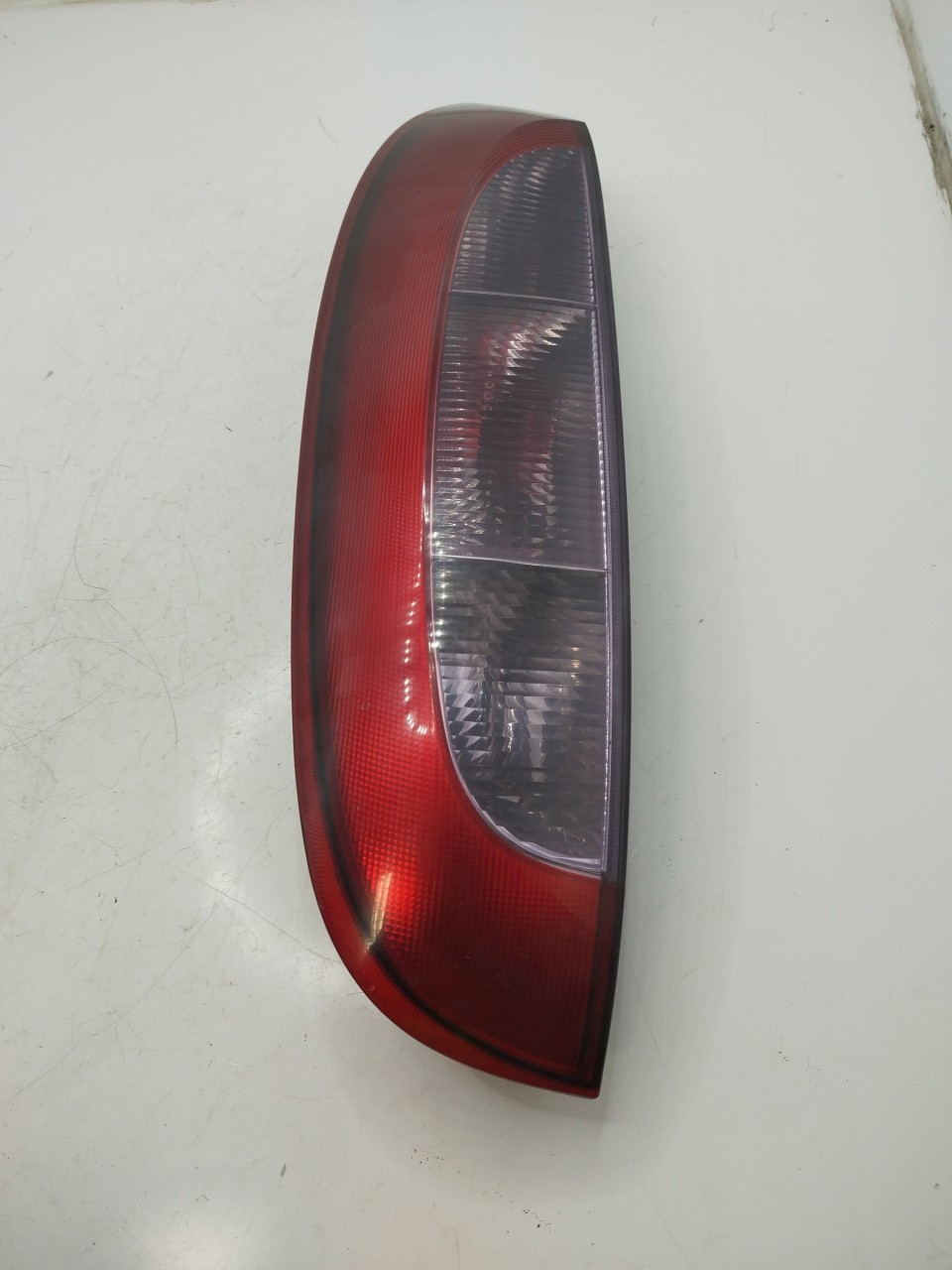Farolim Stop Esq OPEL CORSA C  de 2000 a 2009