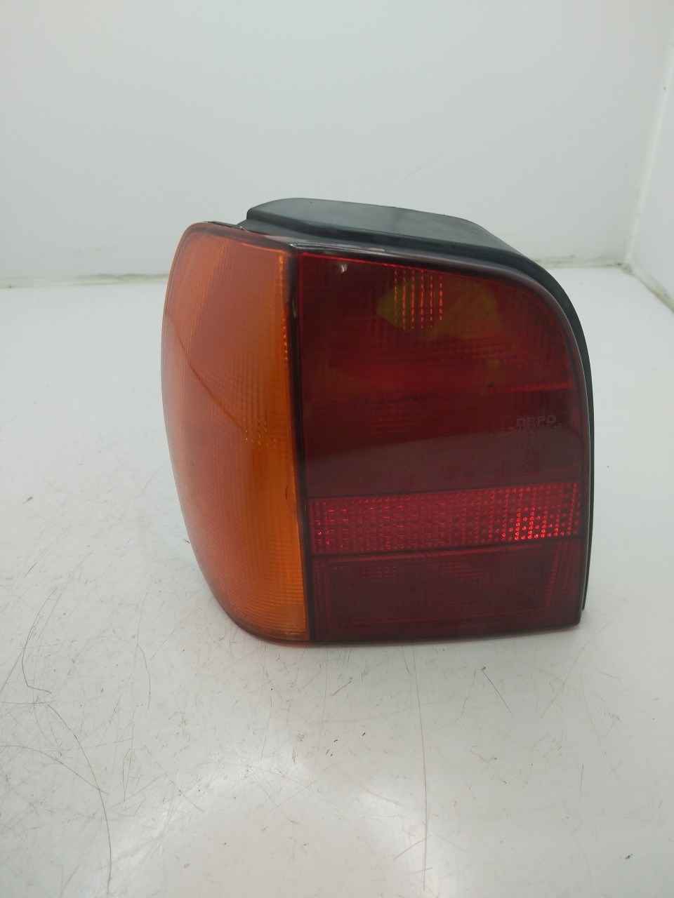 Farolim Stop Esq VOLKSWAGEN POLO  de 1994 a 1999