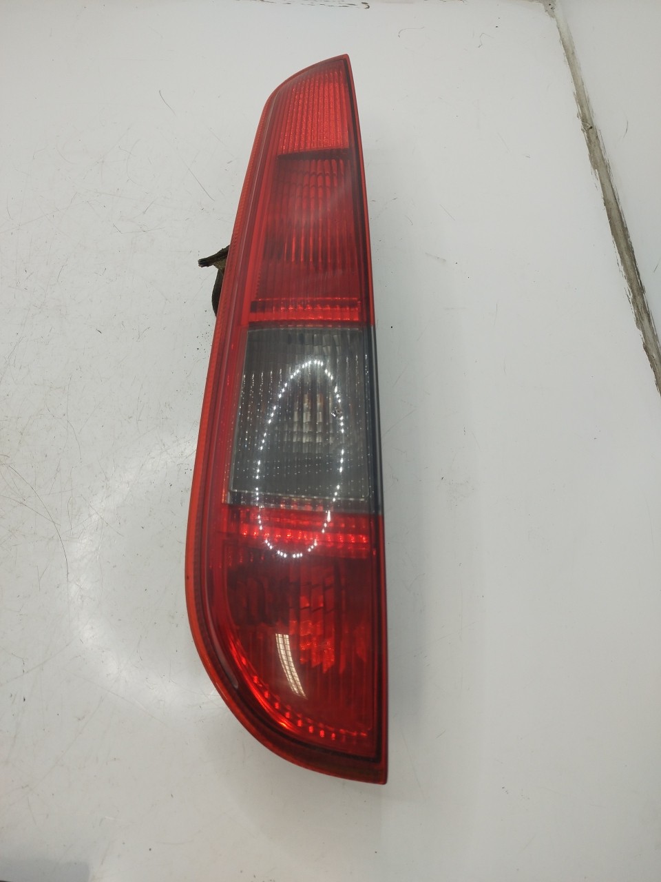 Farolim Stop Esq FORD FOCUS II  de 2004 a 2013