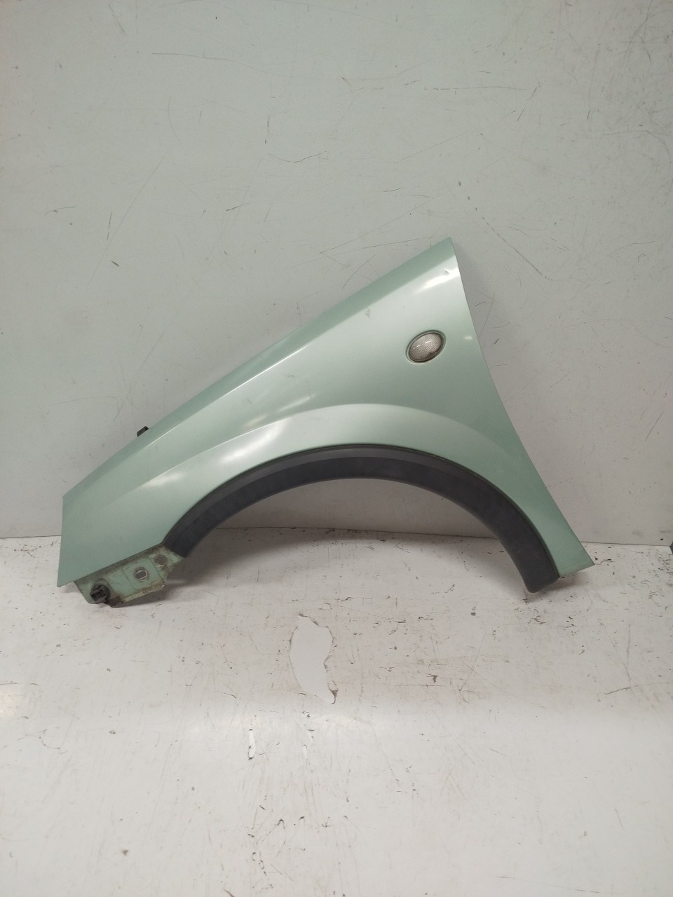 Guarda Lamas Esq OPEL CORSA C  de 2000 a 2009