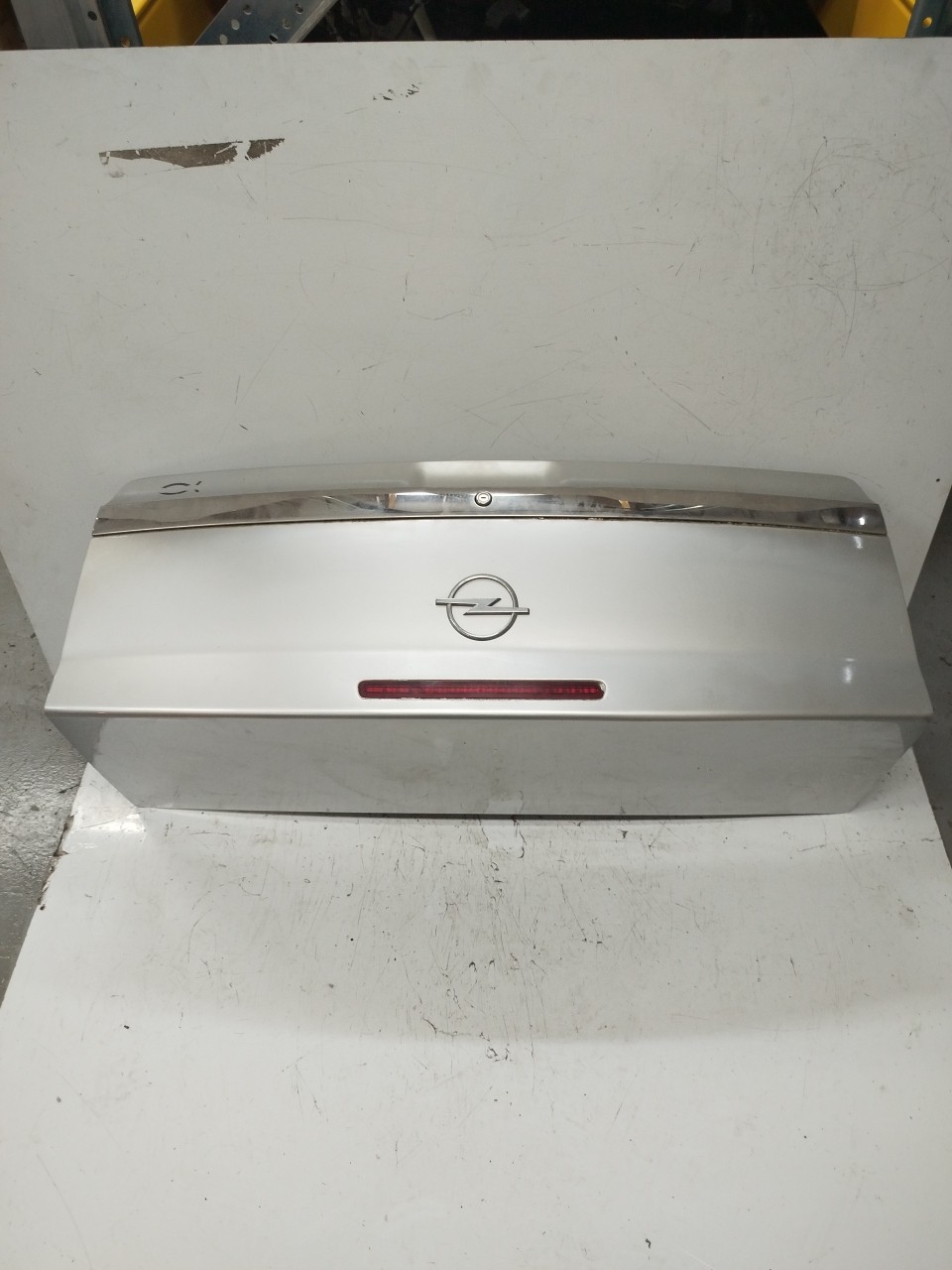 Tampa da Mala OPEL VECTRA C  de 2002 a 2009
