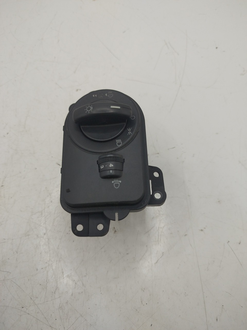 Botão / Interruptor de Luzes FORD FIESTA V  de 2001 a 2014