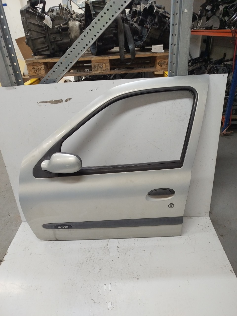 Porta Frente Esq RENAULT CLIO II  de 1998 a 0