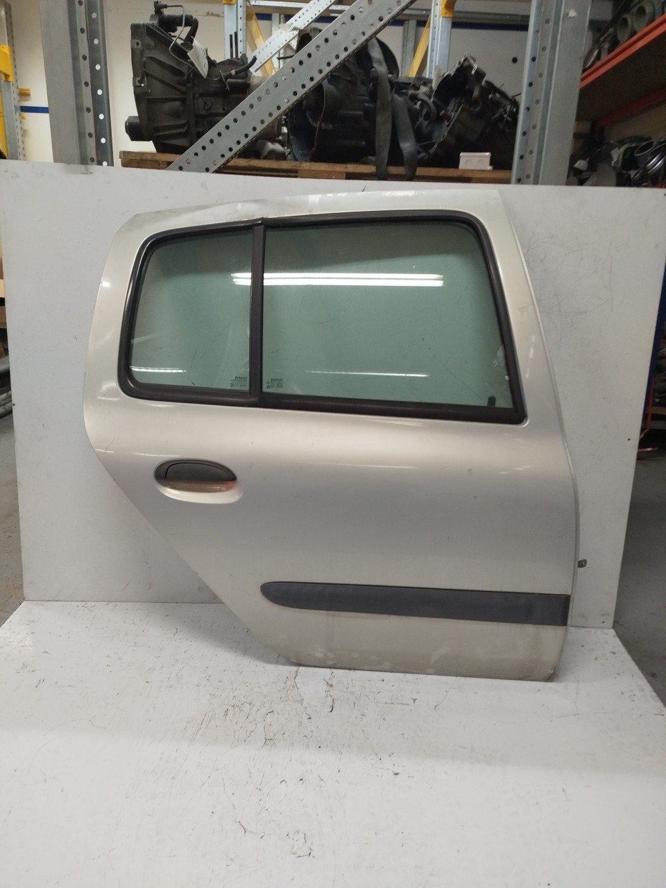 Porta Tras DTO  RENAULT CLIO II  de 1998 a 0