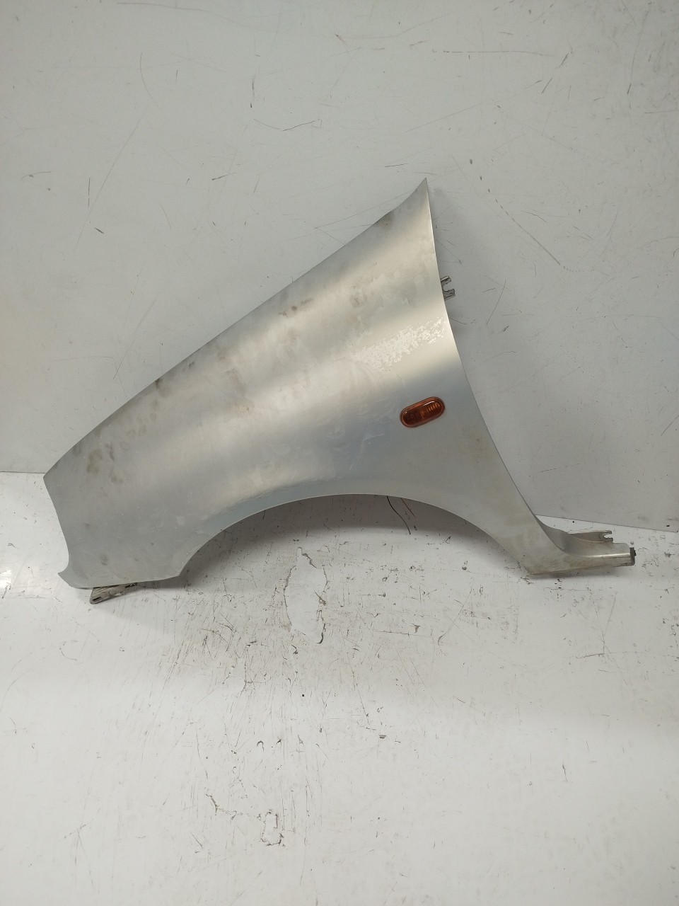 Guarda Lamas Esq RENAULT CLIO II  de 1998 a 0