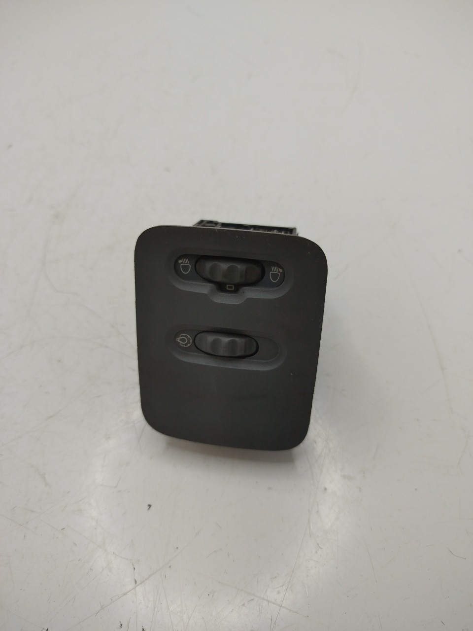 Botão / Interruptor de Luzes RENAULT CLIO II  de 1998 a 0