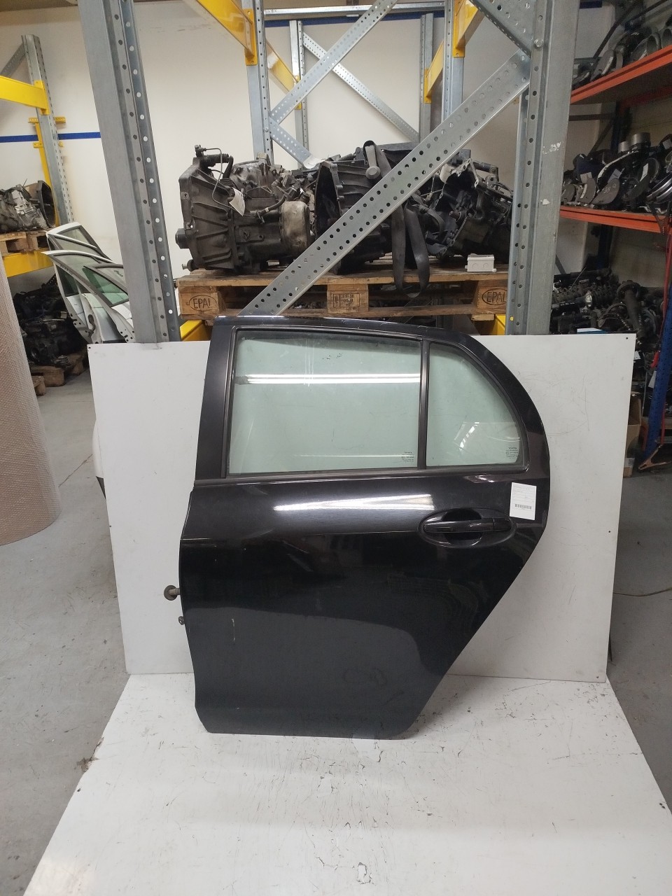 Porta Tras ESQ TOYOTA YARIS  de 1999 a 2005