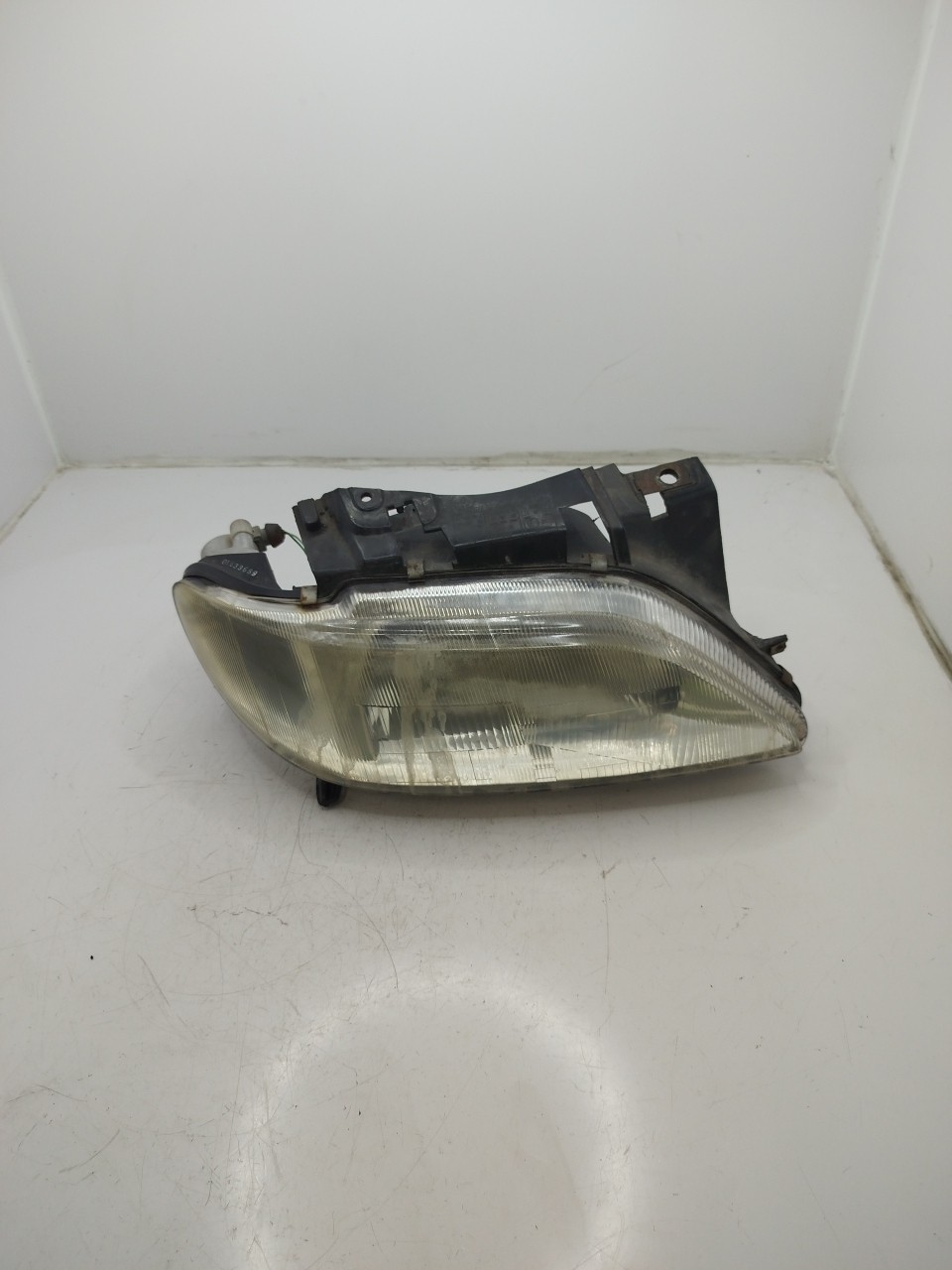 Farol/ Otica Dianteiro DTO CITROEN XSARA  de 1997 a 2005