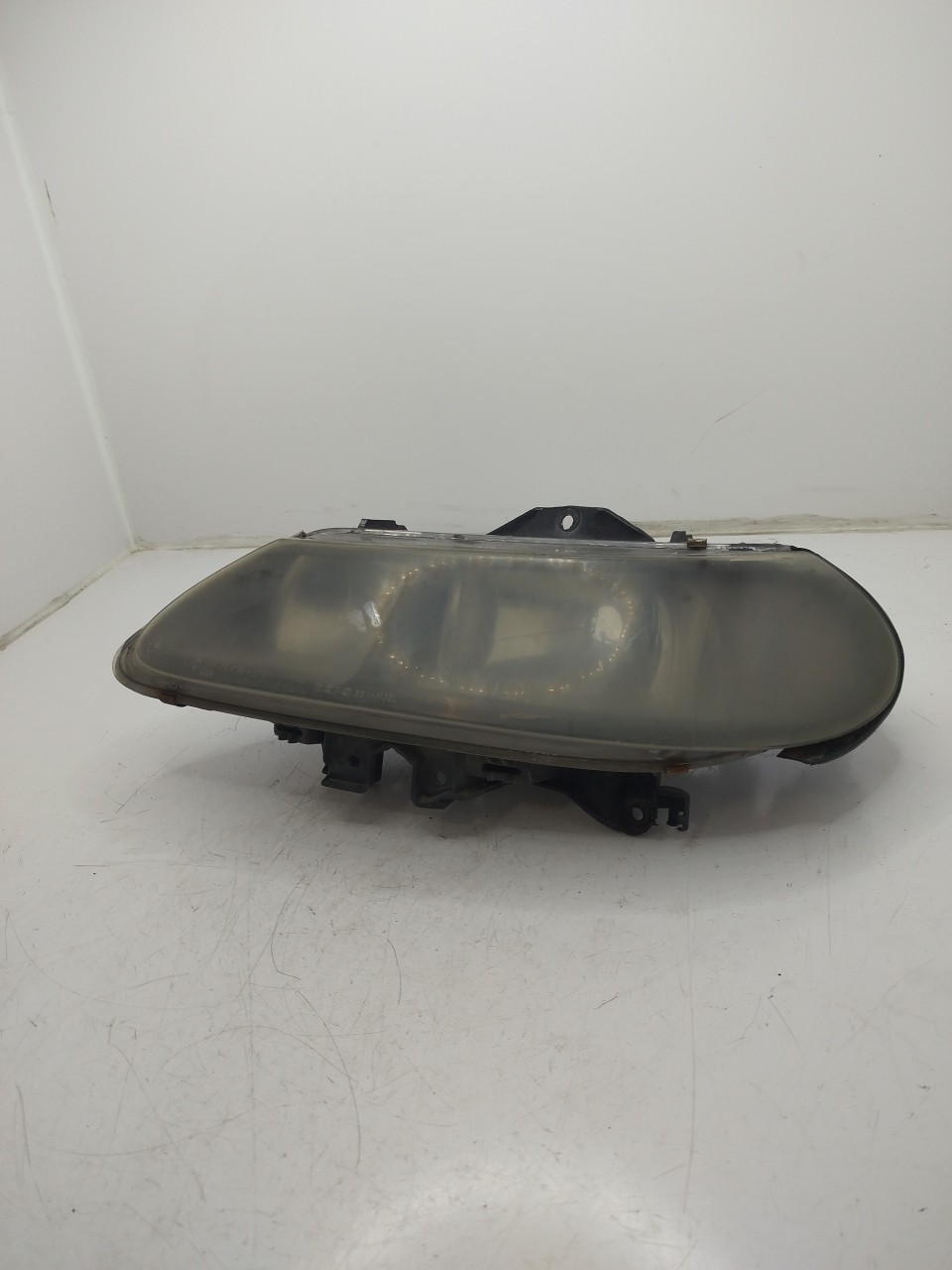 Farol/ Otica Dianteiro ESQ RENAULT LAGUNA I Grandtour  de 1995 a 2002