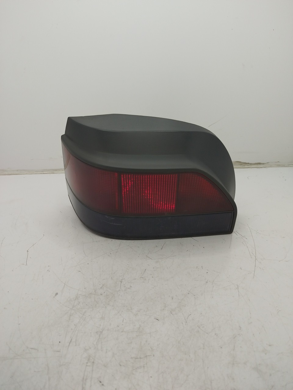 Farolim Stop Esq RENAULT CLIO I  de 1990 a 1998