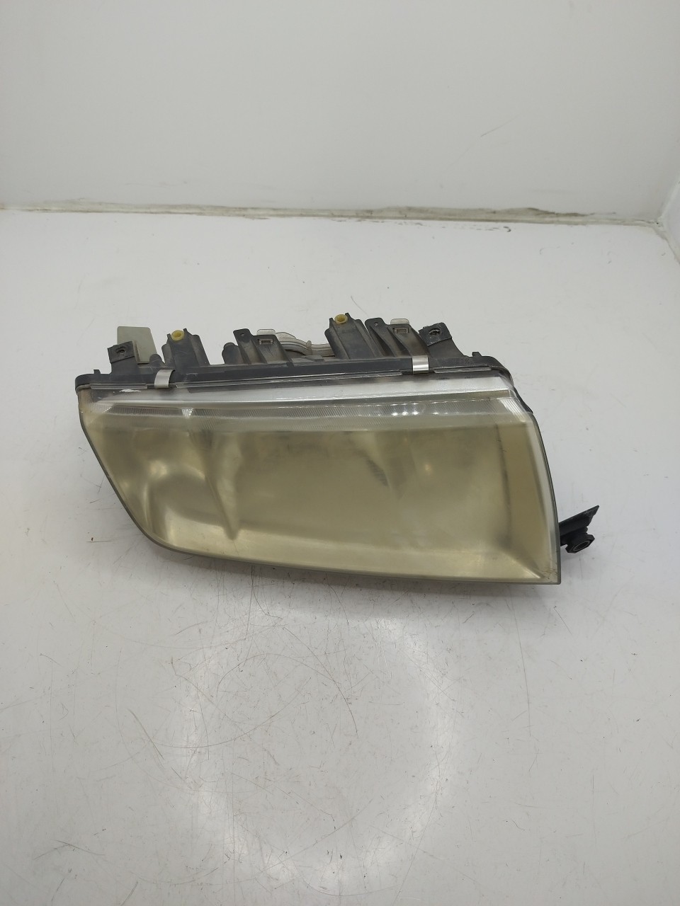 Farol/ Otica Dianteiro DTO SKODA FABIA I  de 1999 a 2008