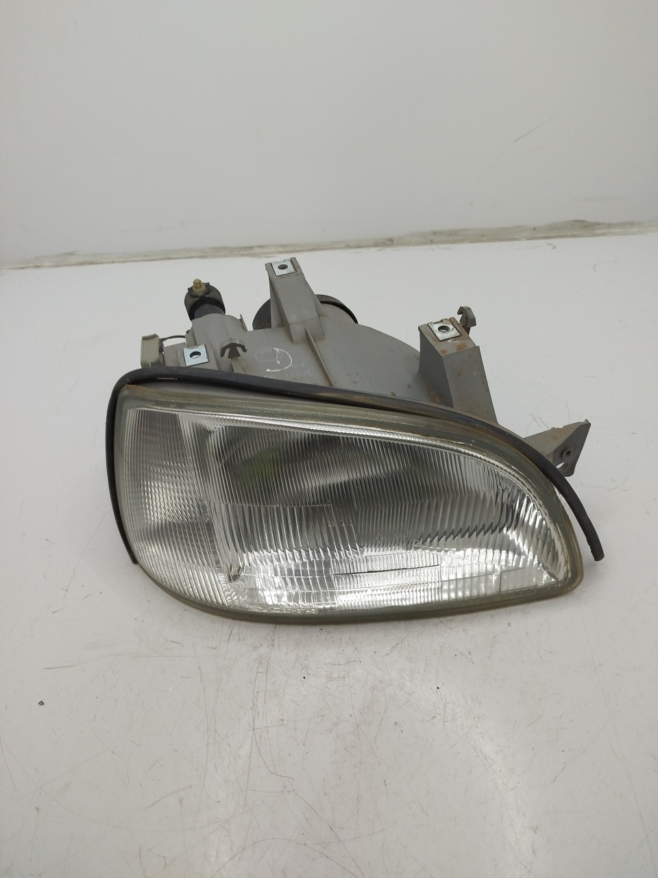 Farol/ Otica Dianteiro DTO RENAULT CLIO I  de 1990 a 1998
