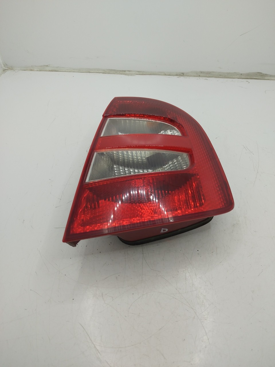 Farolim Stop Dto SKODA FABIA I  de 1999 a 2008