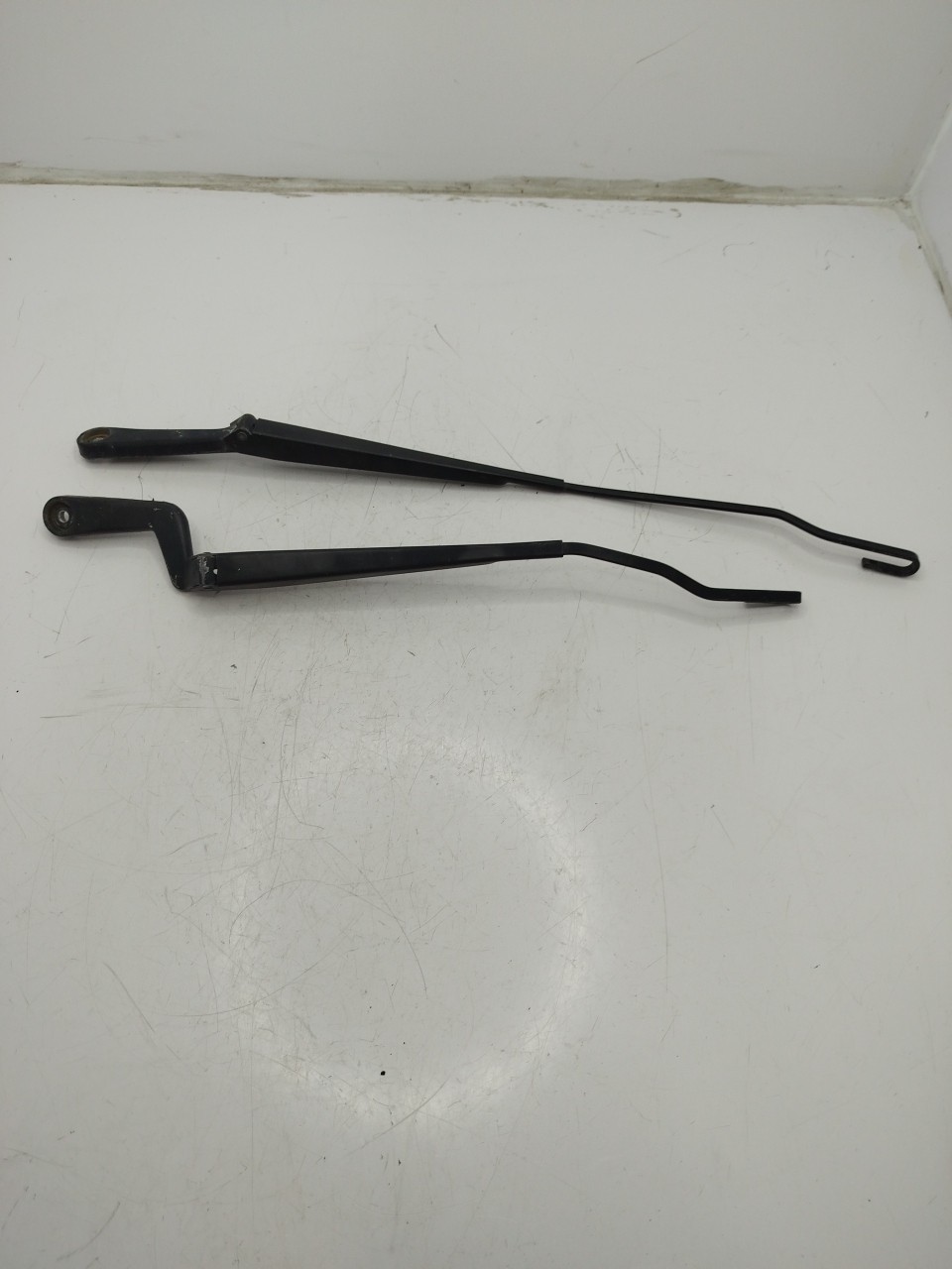 Haste/Braço de escova Limpa Vidros SKODA FABIA I  de 1999 a 2008