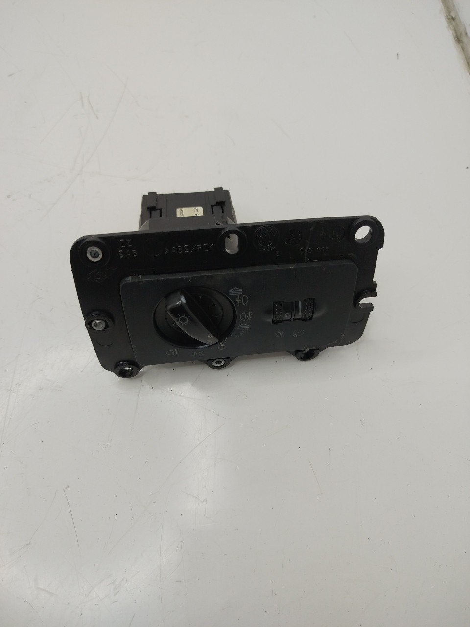 Botão / Interruptor de Luzes SKODA FABIA I  de 1999 a 2008