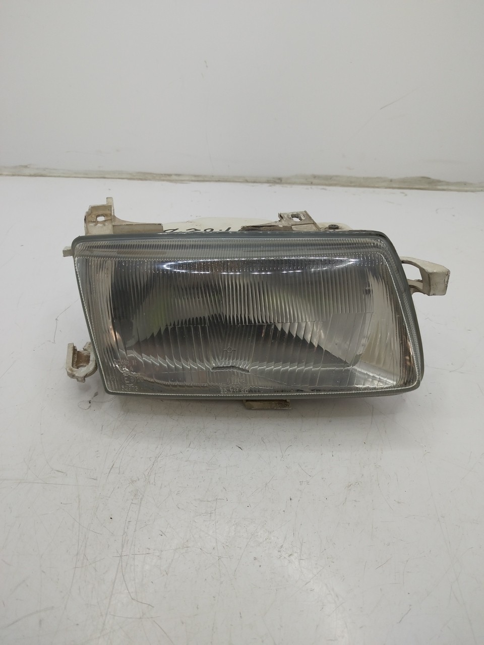 Farol/ Otica Dianteiro DTO OPEL ASTRA F Cabriolet  de 1993 a 2001