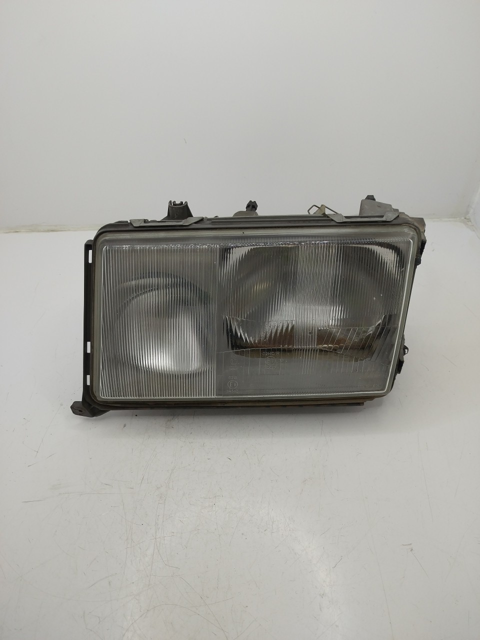 Farol/ Otica Dianteiro ESQ MERCEDES-BENZ C-CLASS  de 1993 a 2000