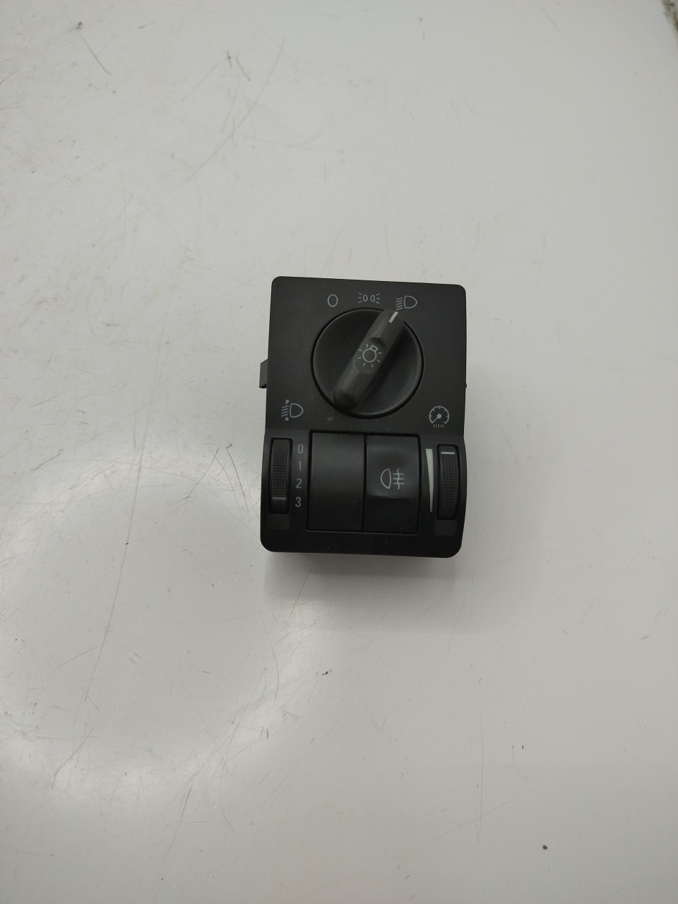 Botão / Interruptor de Luzes OPEL CORSA C  de 2000 a 2009
