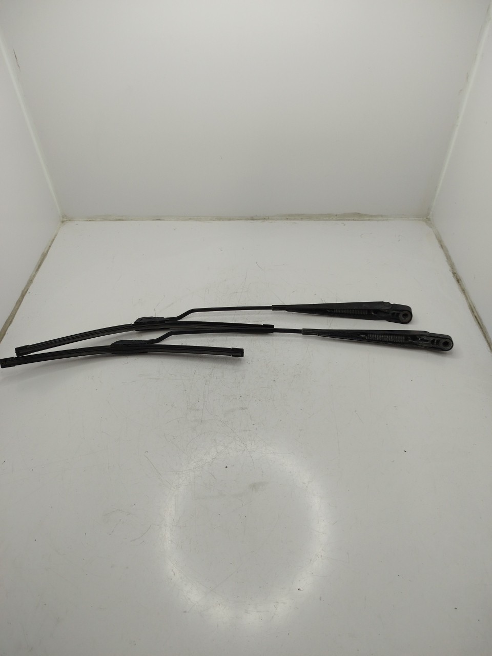 Haste/Braço de escova Limpa Vidros FORD MONDEO I  de 1993 a 1996