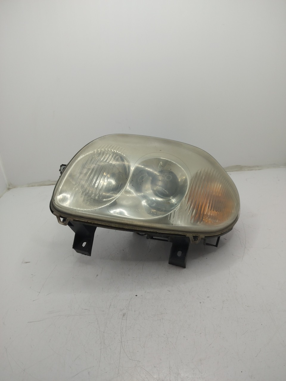 Farol/ Otica Dianteiro ESQ RENAULT CLIO II Caixa  de 1998 a 0