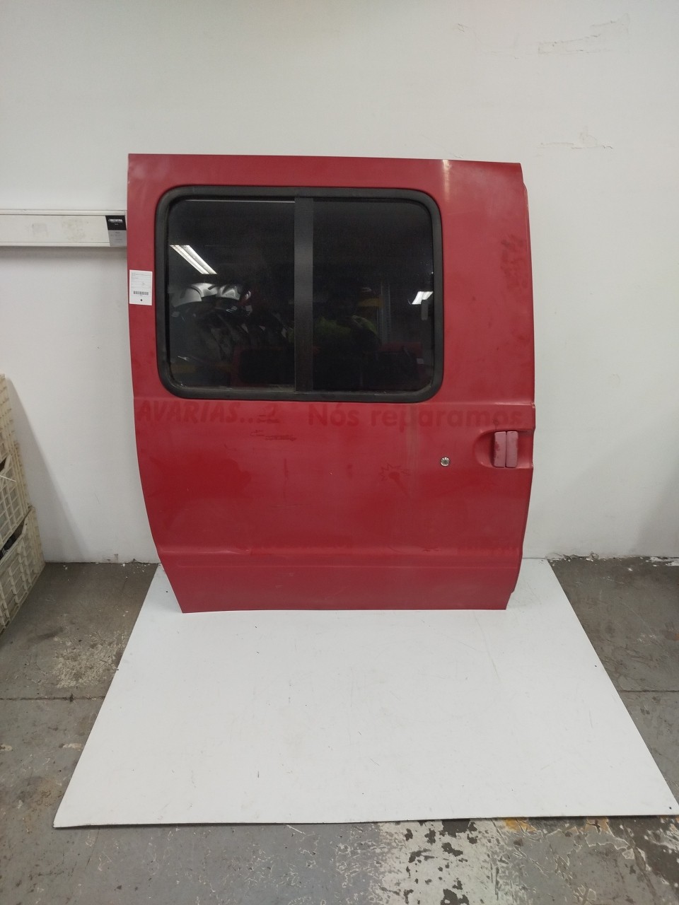 Porta Lateral Correr DTO NISSAN VANETTE CARGO Caixa  de 1994 a 2002