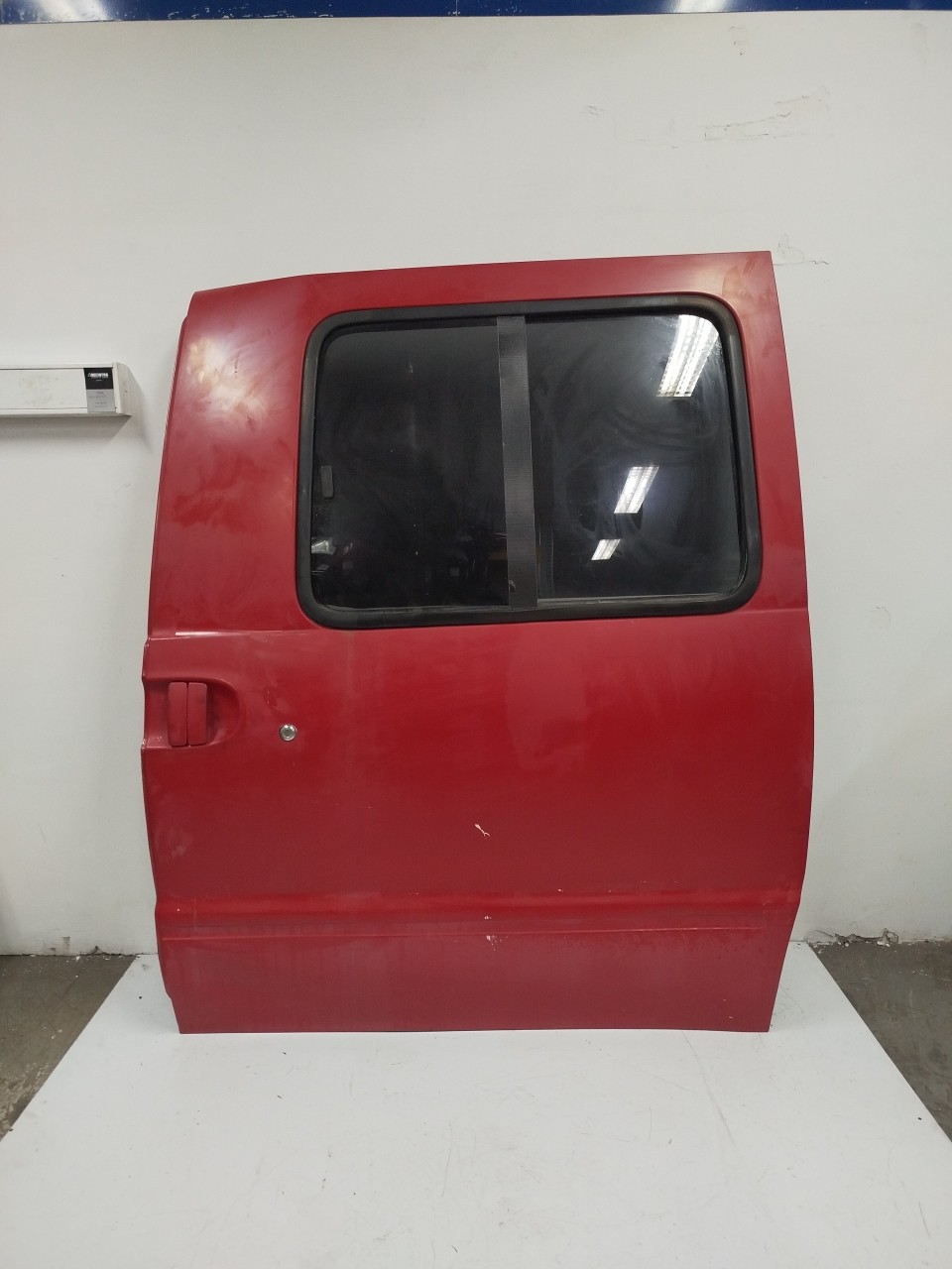 Porta Lateral Correr ESQ NISSAN VANETTE CARGO Caixa  de 1994 a 2002