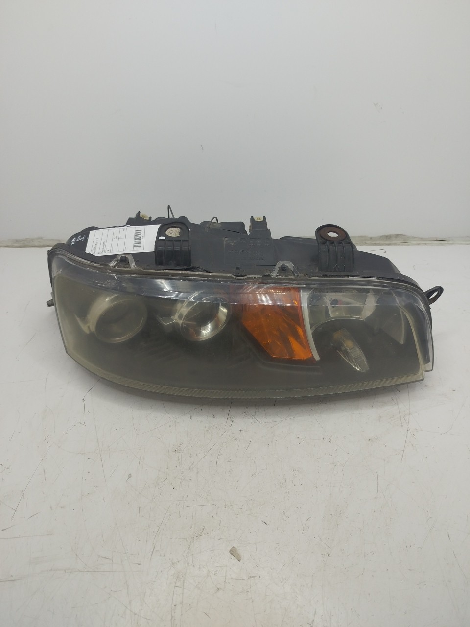 Farol/ Otica Dianteiro DTO FIAT PUNTO  de 1999 a 2012