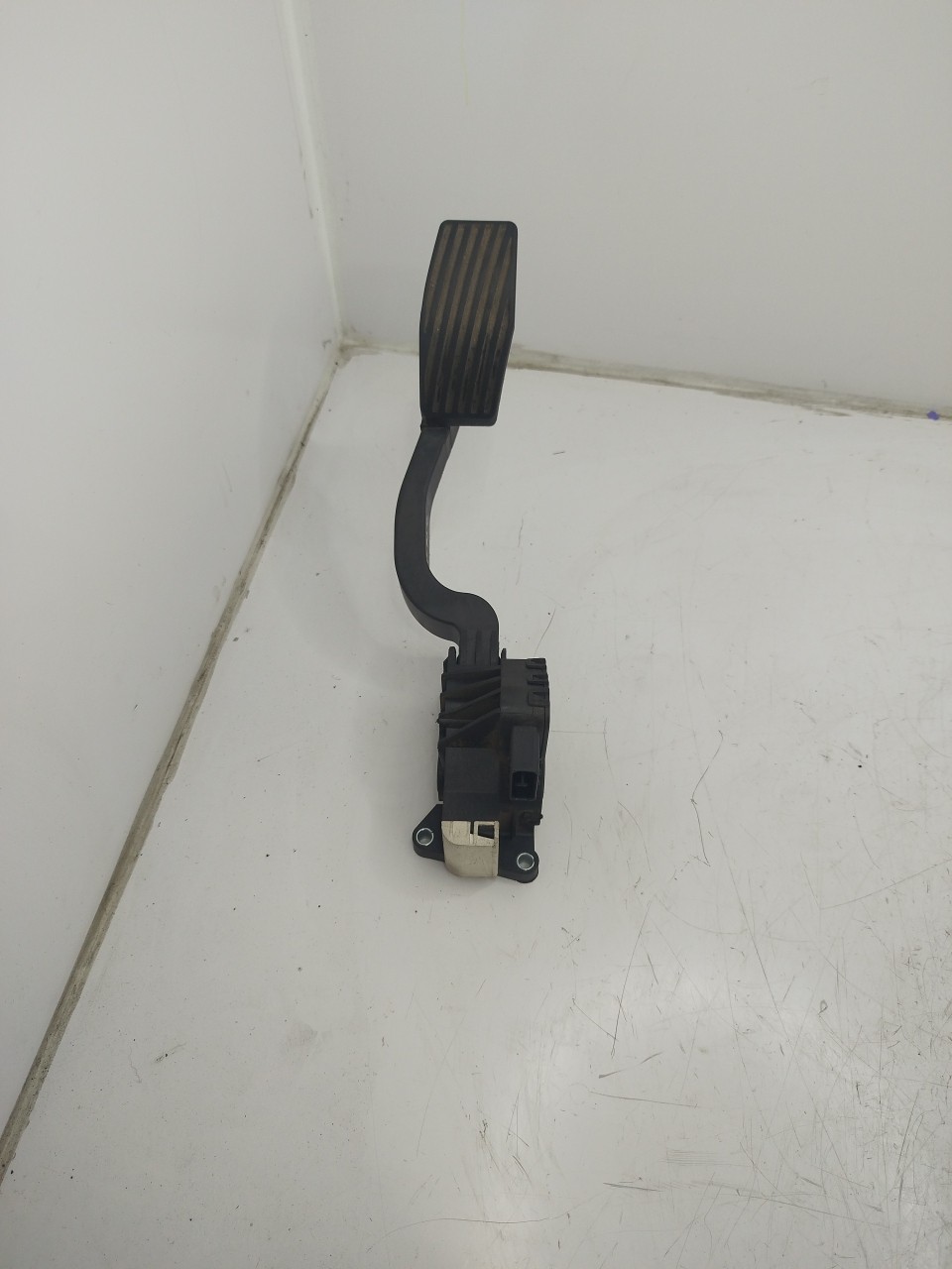 PEDAL ACELERADOR  OPEL CORSA D  de 2006 a 2014