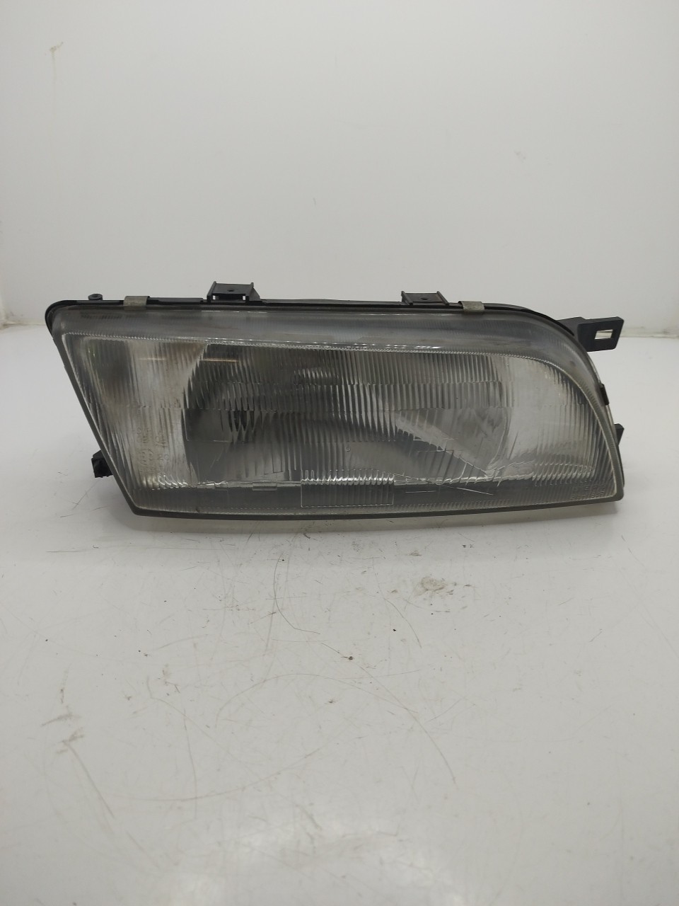 Farol/ Otica Dianteiro DTO NISSAN ALMERA I Hatchback  de 1995 a 2001