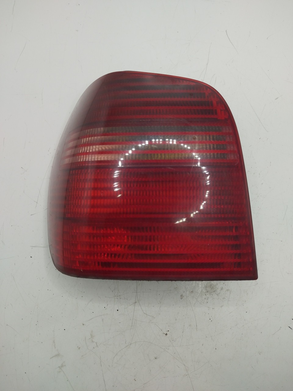 Farolim Stop Esq VOLKSWAGEN POLO  de 1994 a 1999