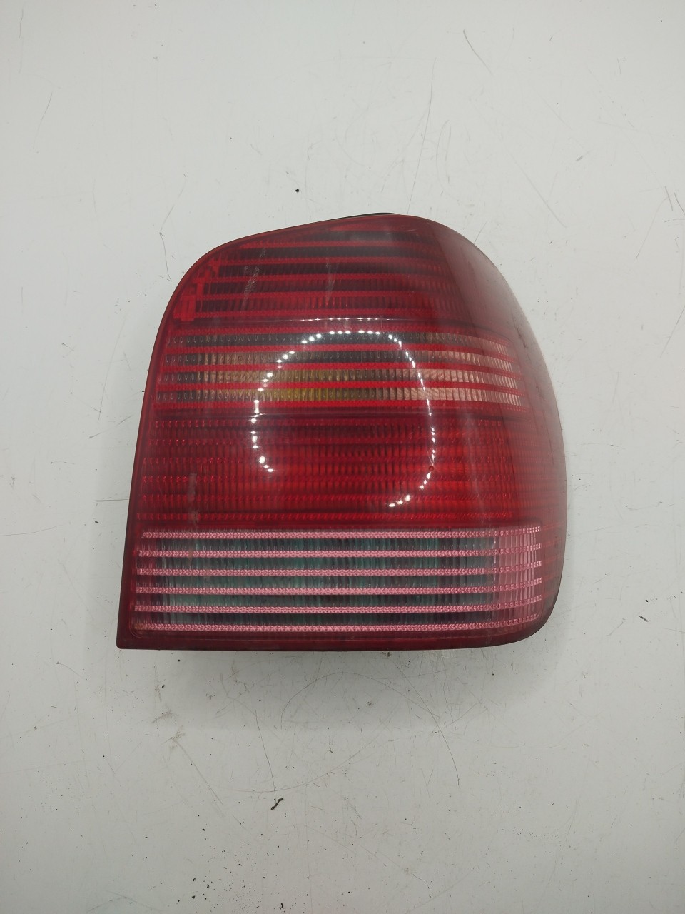Farolim Stop Dto VOLKSWAGEN POLO  de 1994 a 1999