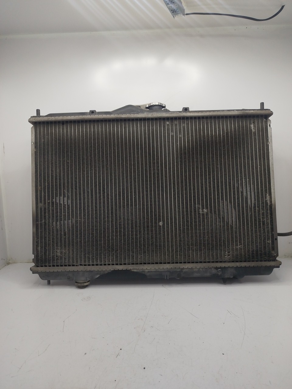 Radiador da água MITSUBISHI SPACE STAR Veículo multiuso  de 1998 a 2004