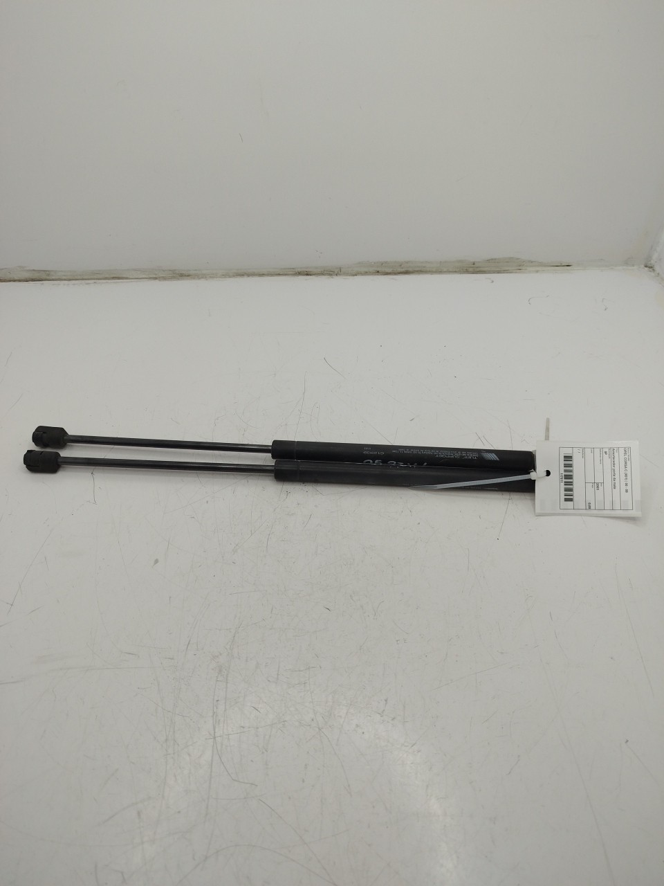 Amortecedor porta da mala OPEL CORSA C  de 2000 a 2009
