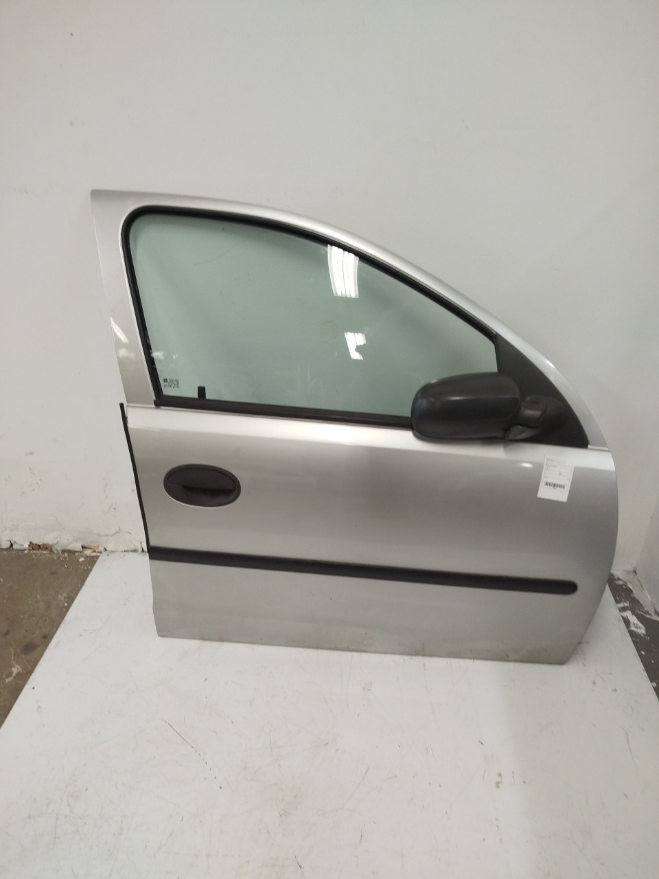 Porta Frente Dto OPEL CORSA C  de 2000 a 2009