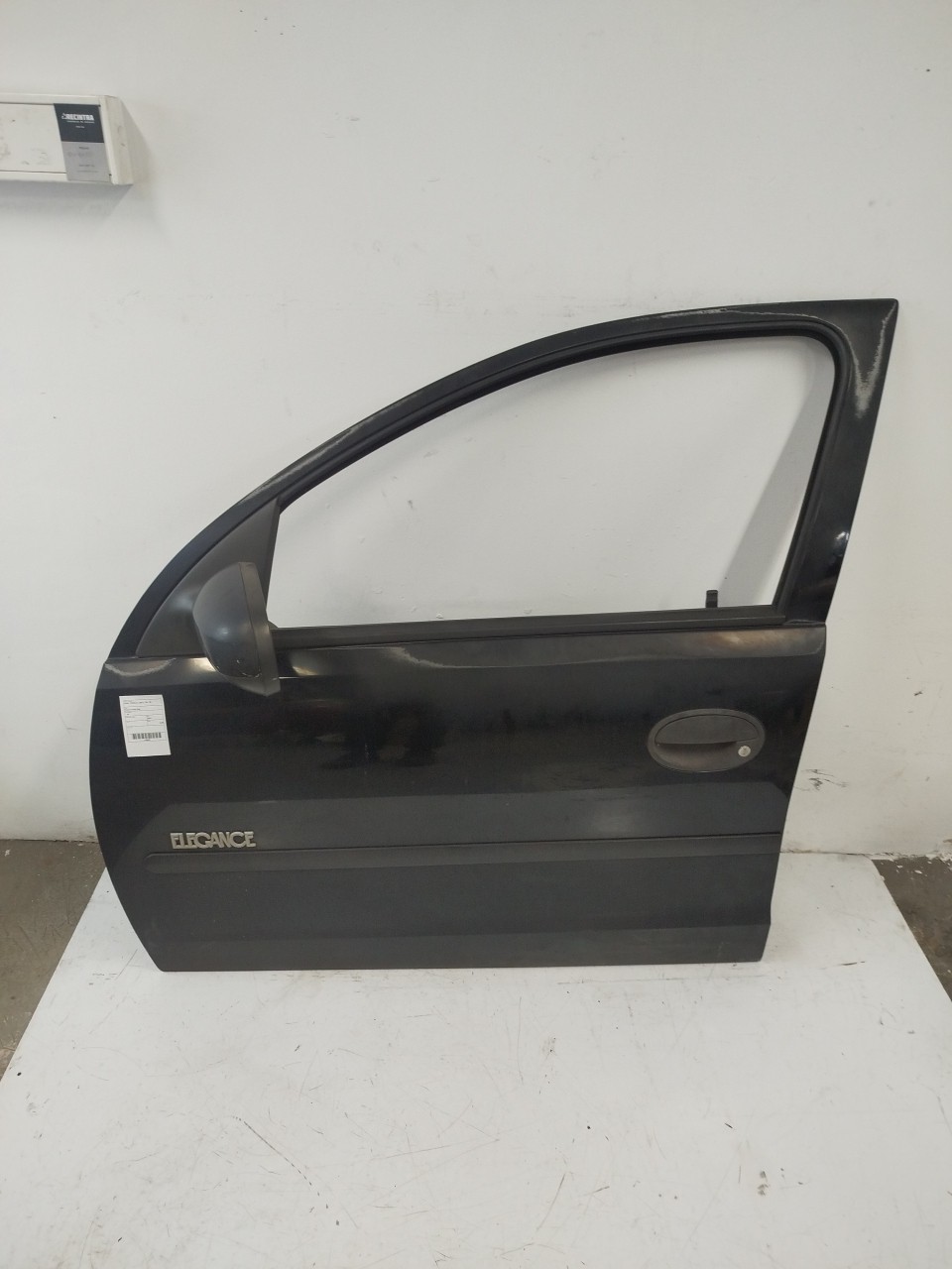 Porta Frente Esq OPEL CORSA C  de 2000 a 2009