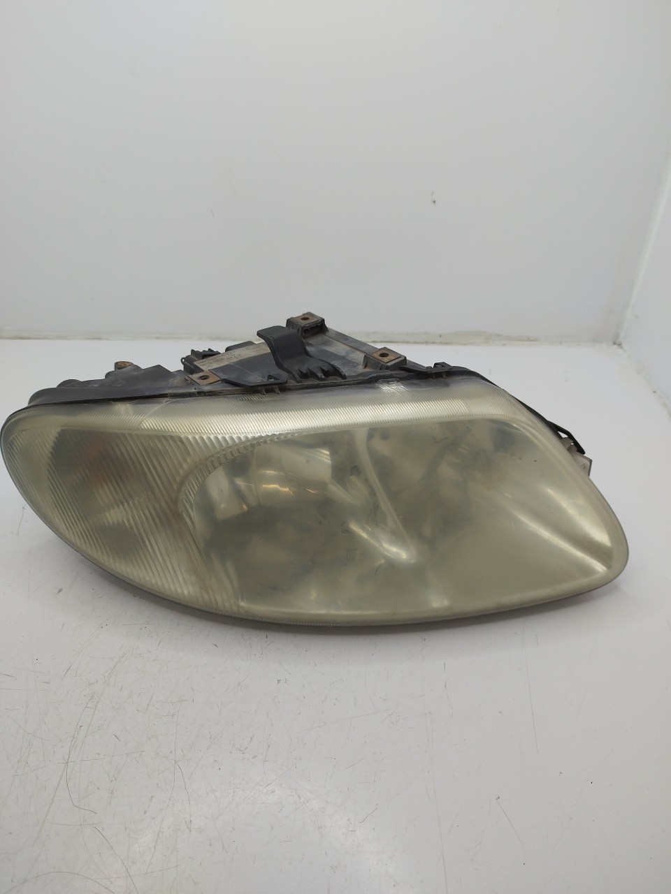 Farol/ Otica Dianteiro DTO CHRYSLER VOYAGER III  de 1999 a 2008