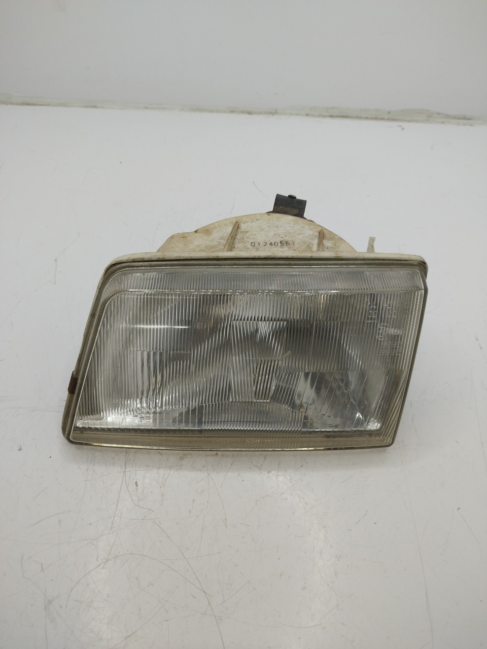 Farol/ Otica Dianteiro ESQ PEUGEOT 205 II  de 1987 a 2000