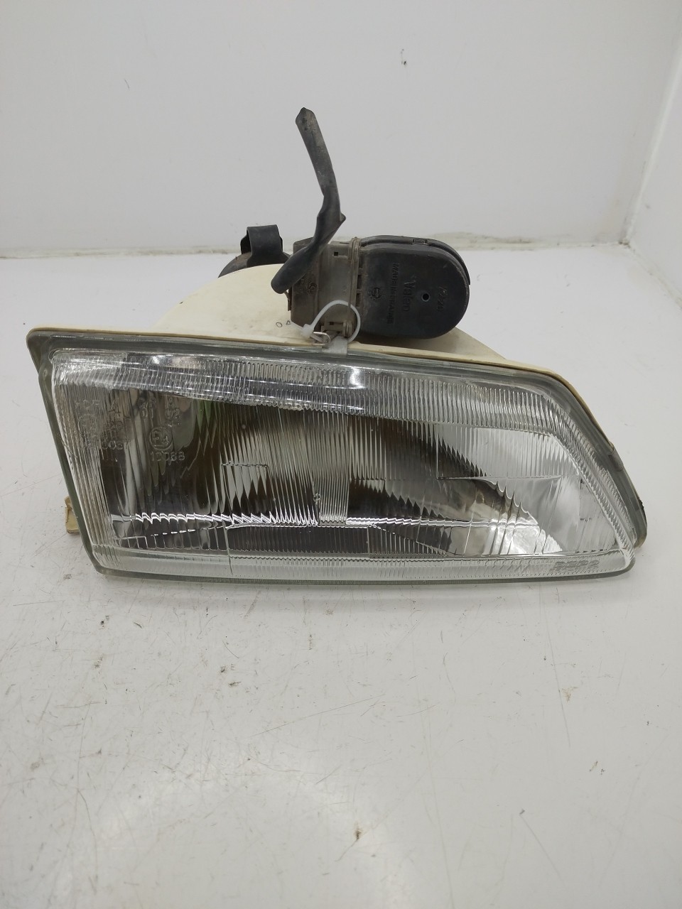 Farol/ Otica Dianteiro DTO PEUGEOT 106 I  de 1991 a 1996