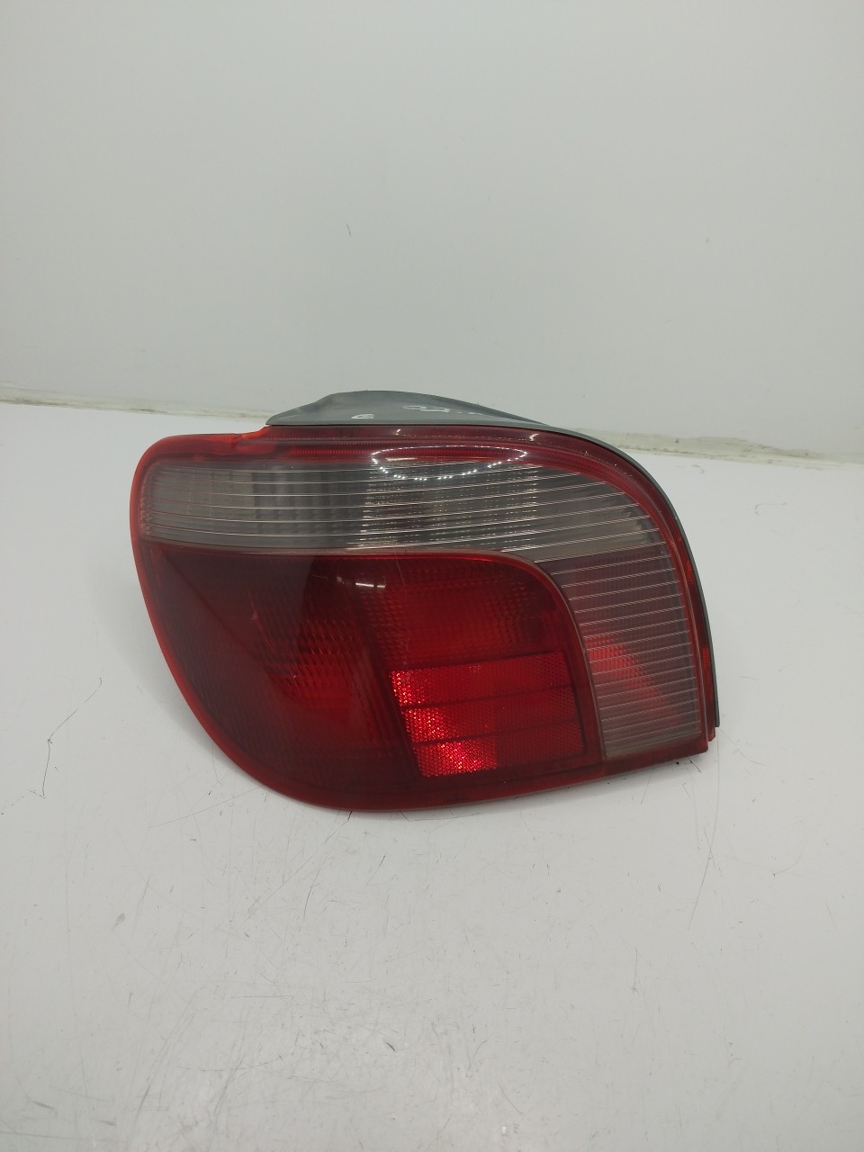 Farolim Stop Esq TOYOTA YARIS  de 1999 a 2005