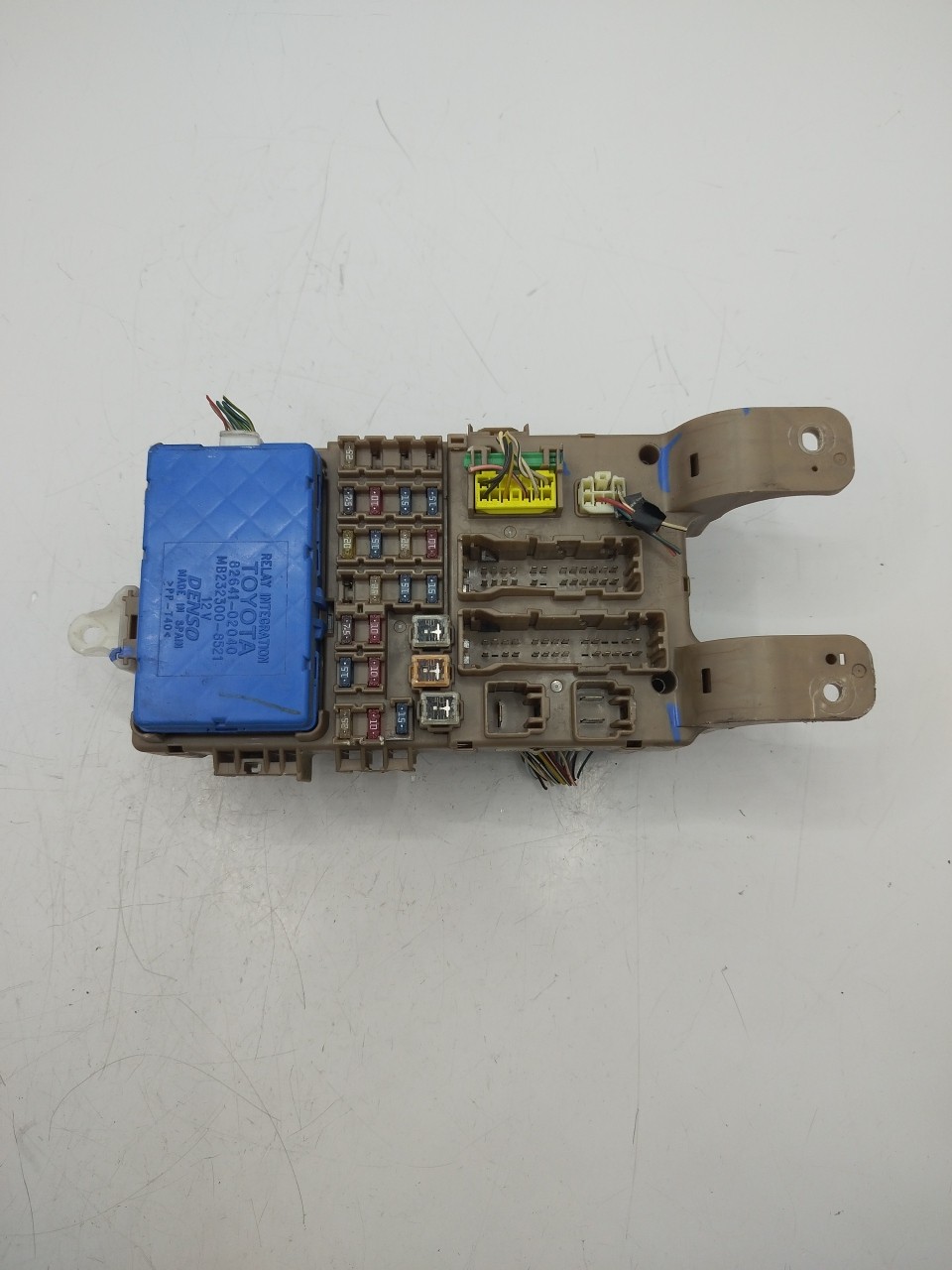 Caixa dos Fusíveis TOYOTA COROLLA  de 2001 a 2007