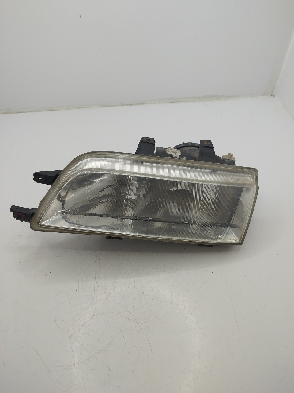 Farol/ Otica Dianteiro ESQ ROVER 400  de 1990 a 1995