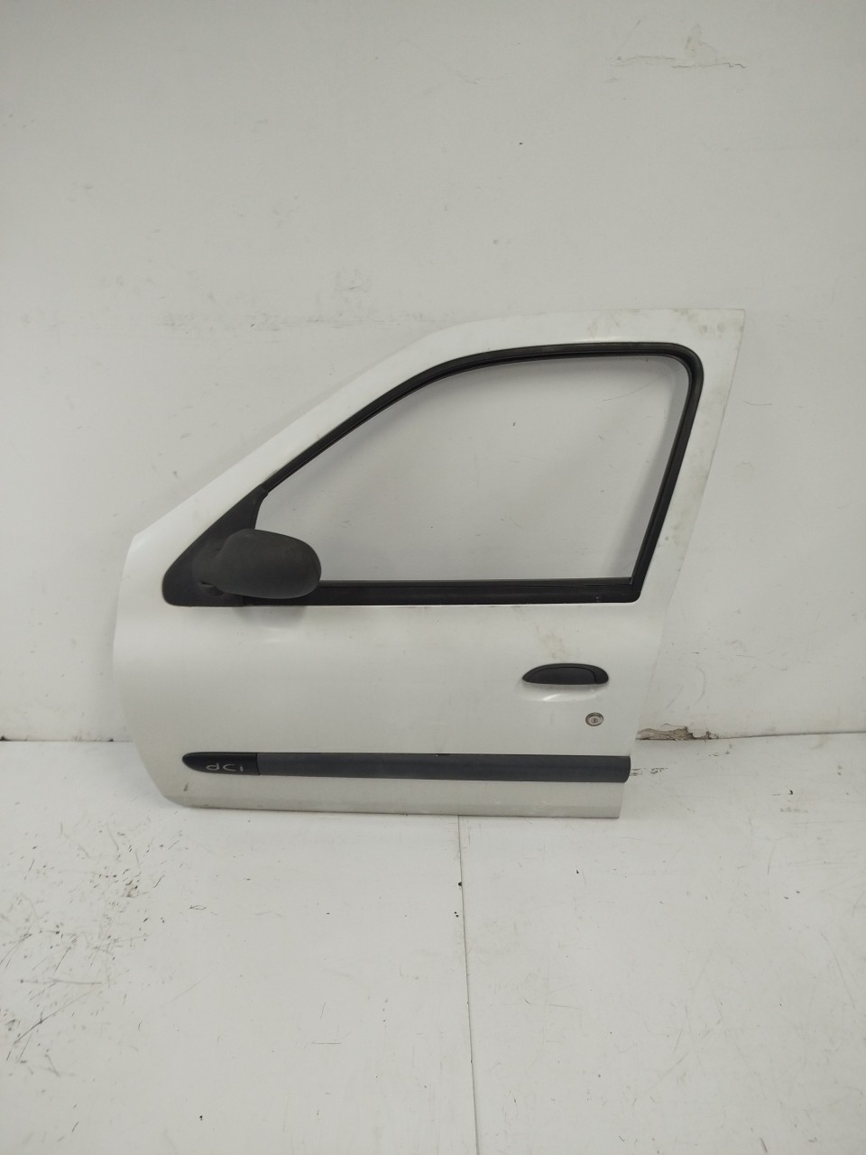 Porta Frente Esq RENAULT Clio II  de  a 