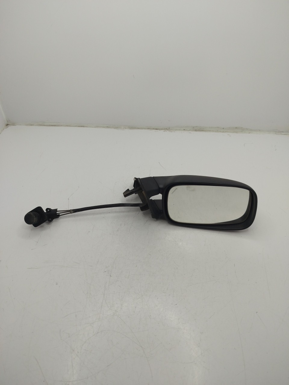 Espelho Retrovisor Dto VOLKSWAGEN PASSAT Variant  de 1988 a 1997