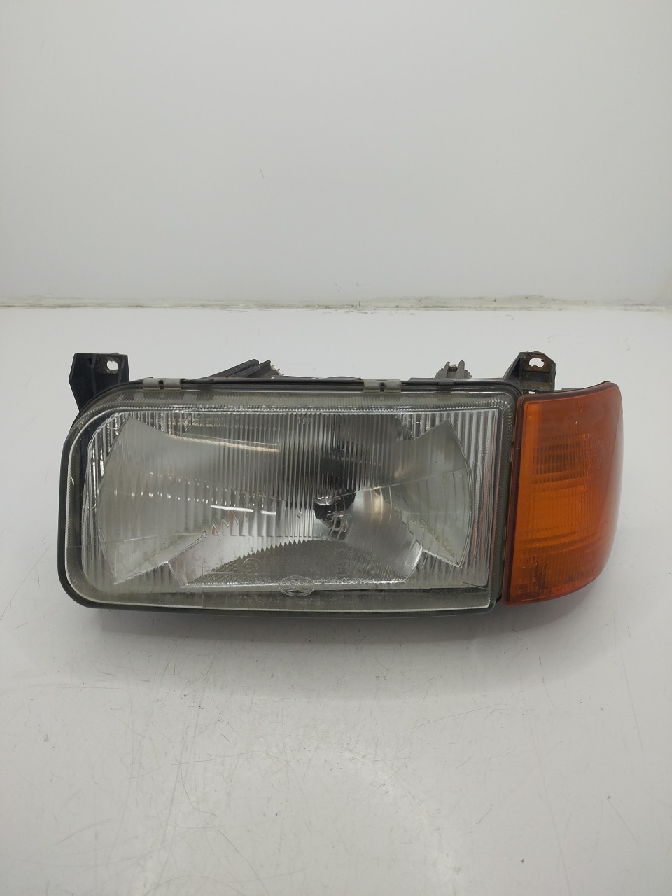 Farol/ Otica Dianteiro ESQ VOLKSWAGEN PASSAT Variant  de 1988 a 1997
